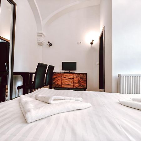 קלוז'-נאפוקה Berindei Studio - City Center - Private Parking מראה חיצוני תמונה