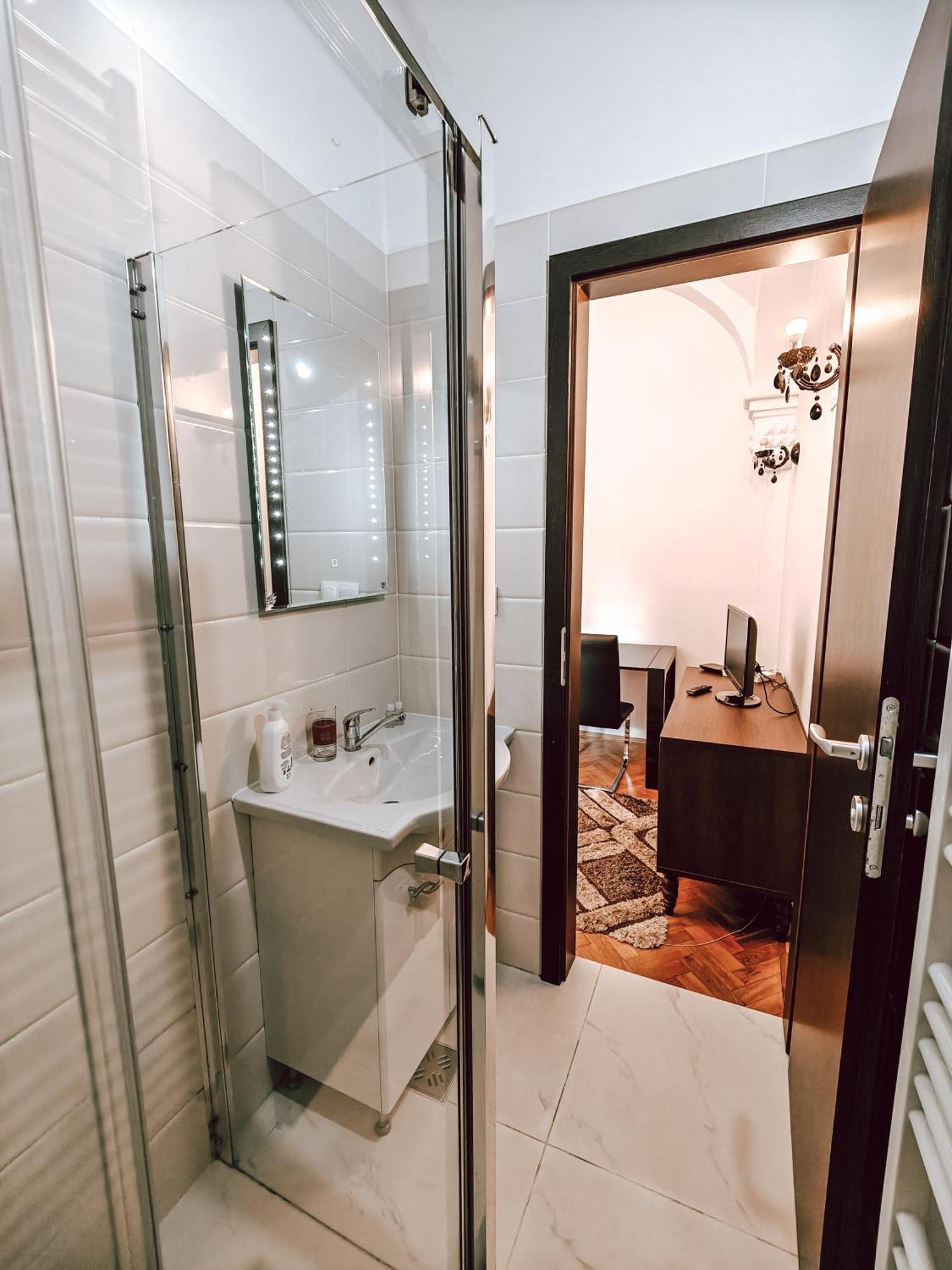 קלוז'-נאפוקה Berindei Studio - City Center - Private Parking מראה חיצוני תמונה