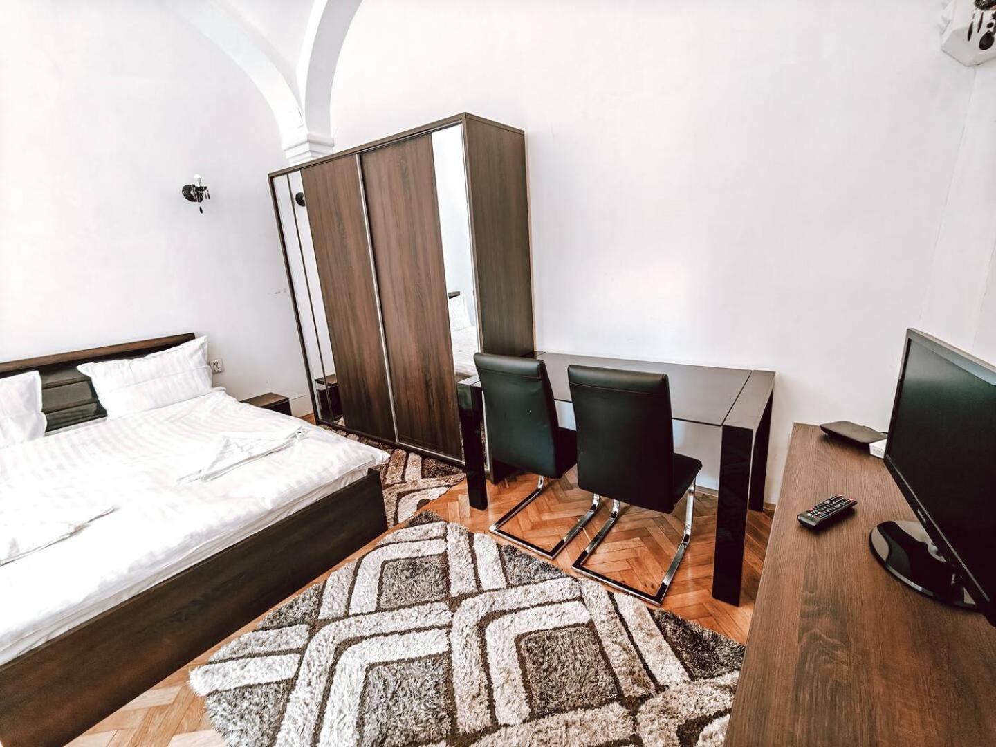 קלוז'-נאפוקה Berindei Studio - City Center - Private Parking מראה חיצוני תמונה
